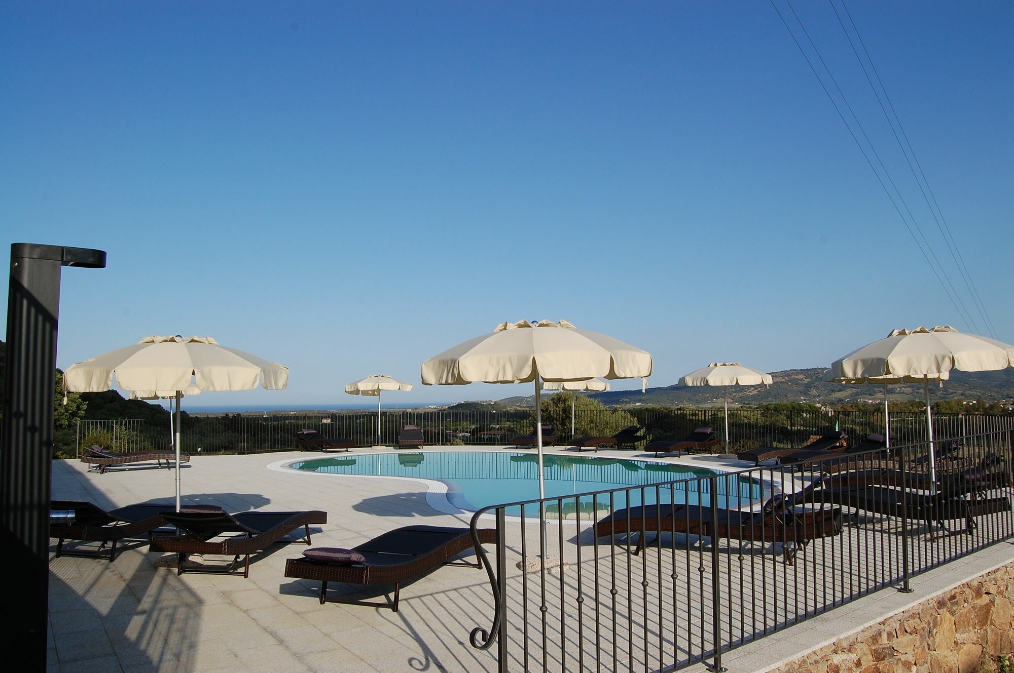 Case Vacanze Nioleo - Apartments And Pool 시니스콜라 외부 사진